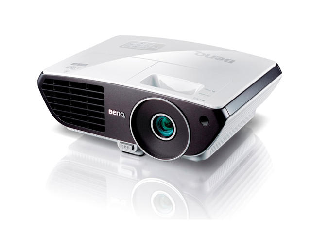 Проектори BenQ W700+
