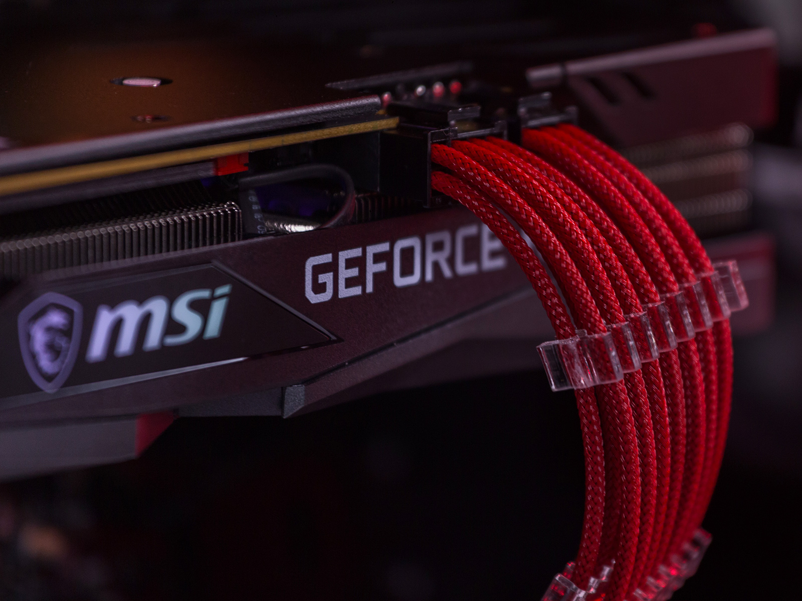 G:RIGS > Corsair Ares Eclipse - Team Red Edition | Laptop.bg ...