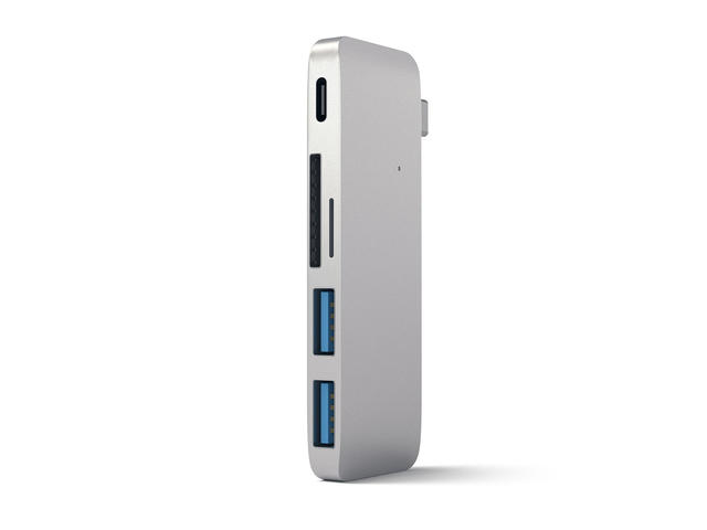 USB Хъб Satechi Aluminium TYPE-C Passthrough USB Hub - Silver